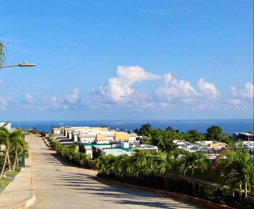Villa La Rosa With Spectacular View Of Ocho Rios Exterior photo